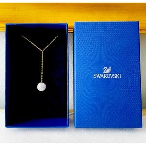 Swarovski Necklace (NEW)